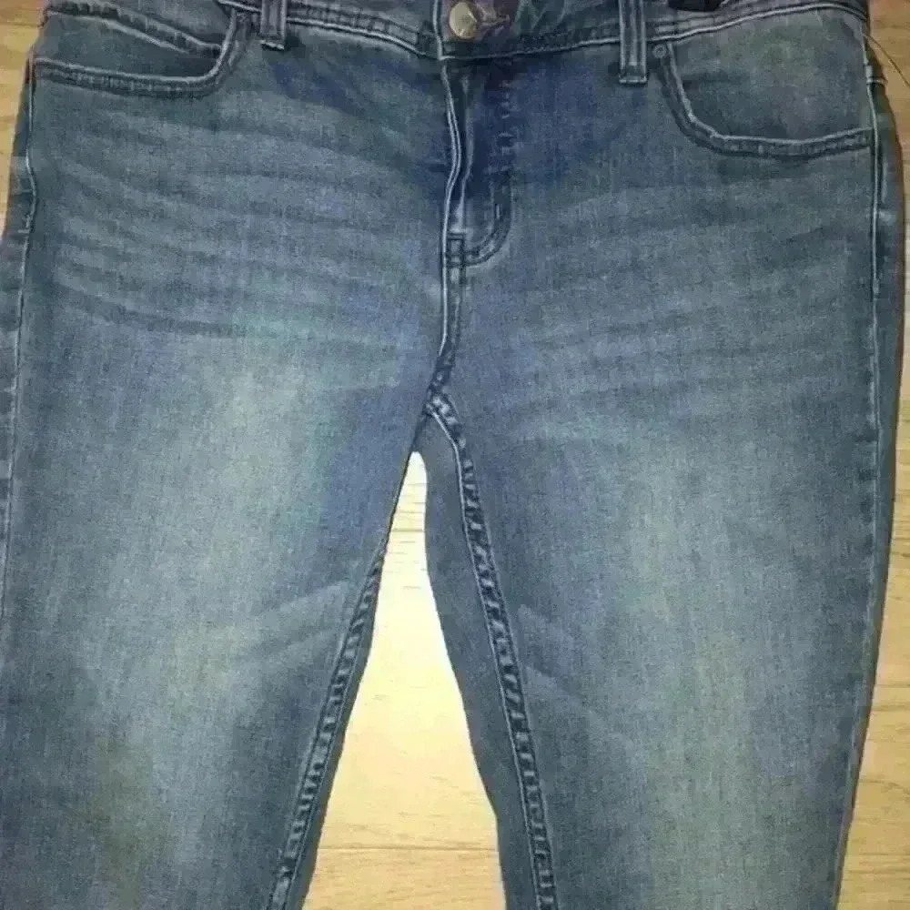 Free People women’s choped knees jeans pants size 30 - Picture 16 of 16